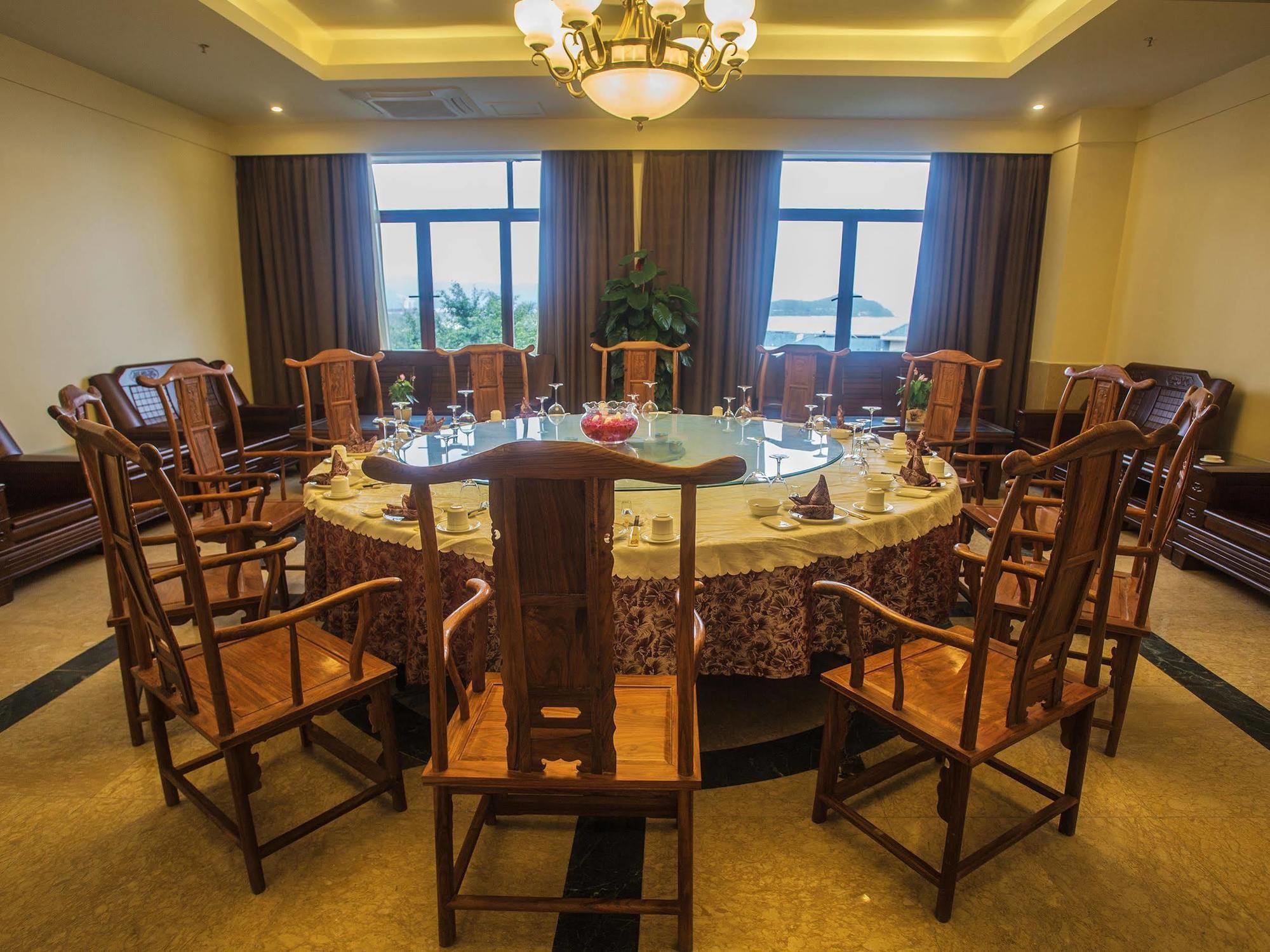 Hôtel Yuhuayuan Seaview à Sanya Extérieur photo